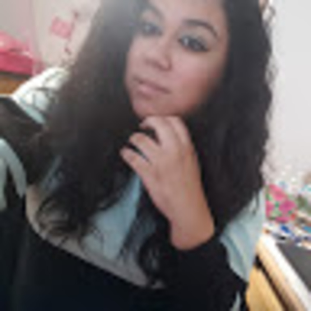 Meet your Posher, Corina